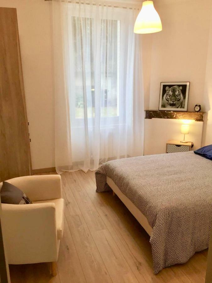 Semard Apartment Брив ла Гайард Екстериор снимка